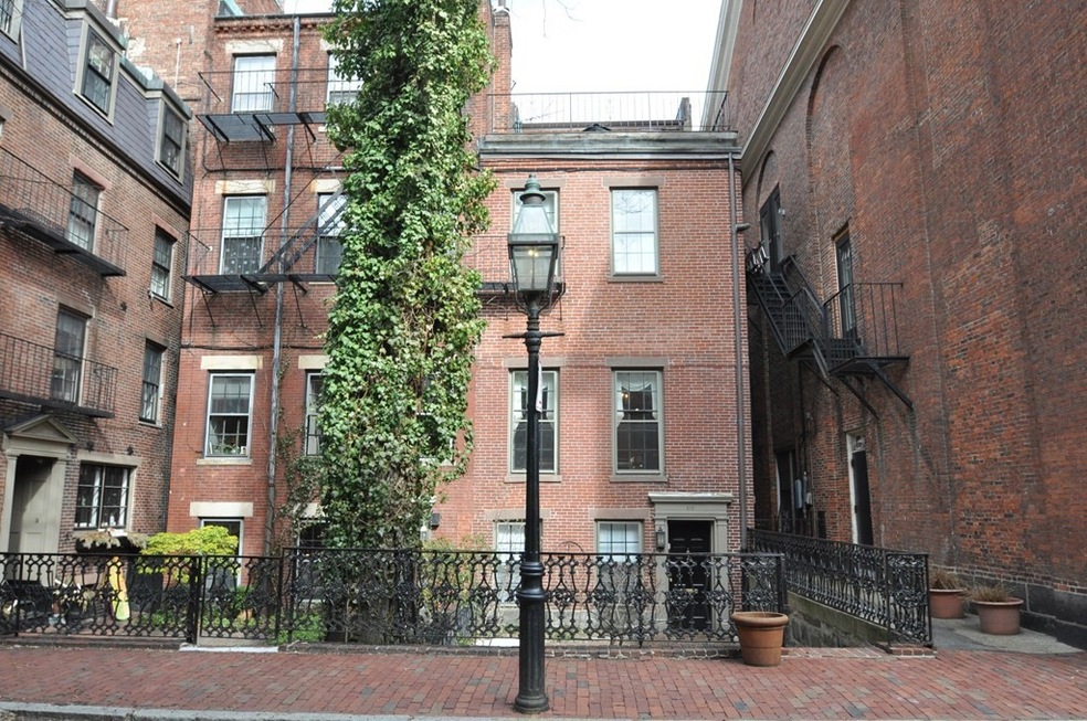 69 River St, Boston, MA 02108 - photo 1