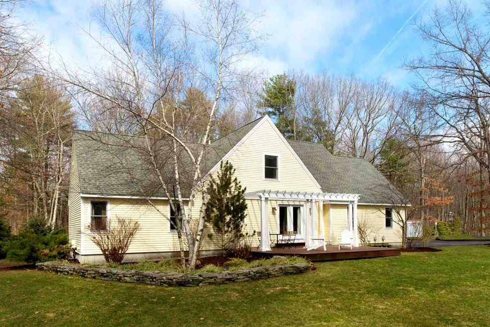 6 Boness Ln, Stratham, NH 03885 - photo 1