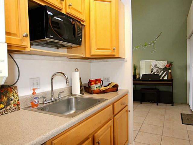 Centre Court in Aiea, View Virtual Tour - click li