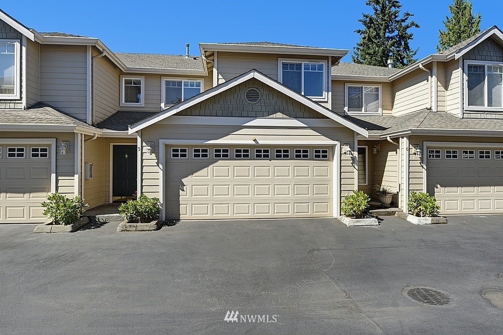 8127 212th St SW unit 5, Edmonds, WA 98026 - photo 1