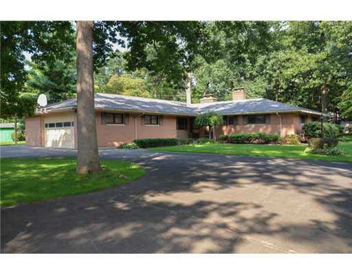 Beautiful curb appeal and lot