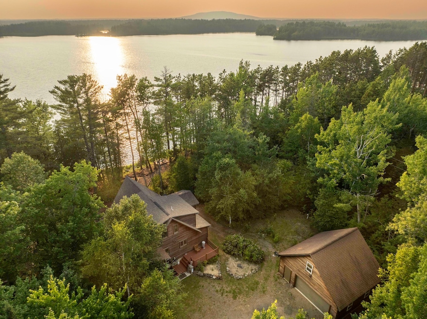 Sold $595,000
