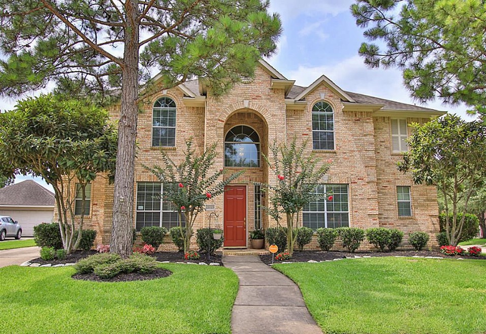 15819 Swandale Ln, Houston, TX 77095 - photo 1