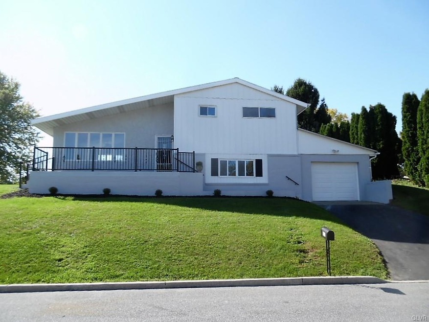 230 Ohio Ave, Whitehall, PA 18052 - photo 1