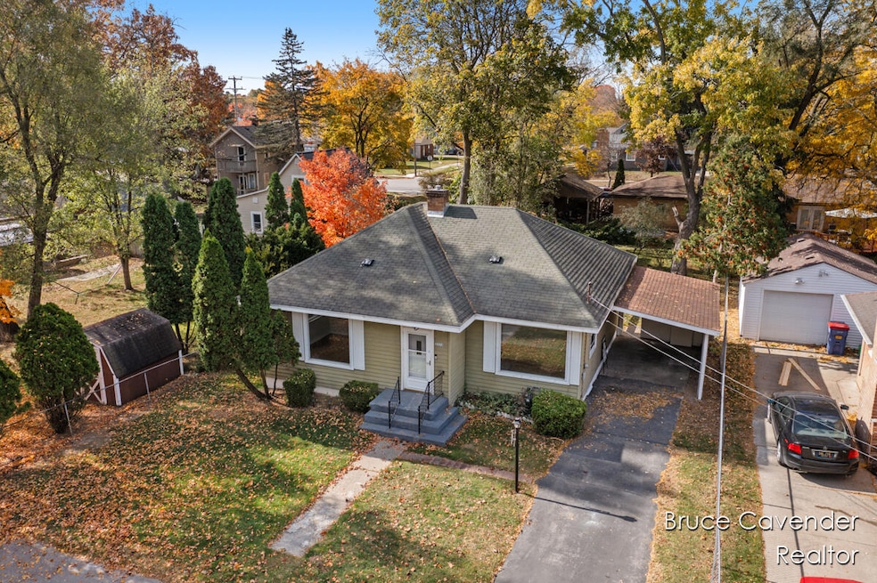 2333 Dawson Ave NE, Grand Rapids, MI 49505 - photo 1