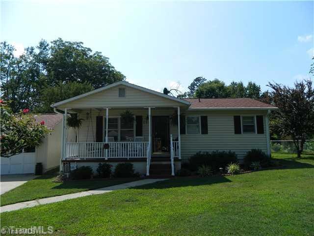 704 Playground Rd, Archdale, NC 27263 - photo 1