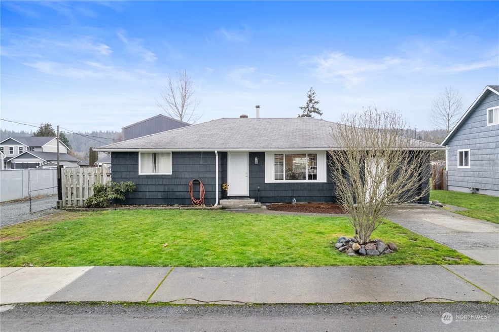 120 Tacoma Ave NW, Orting, WA 98360 - photo 1