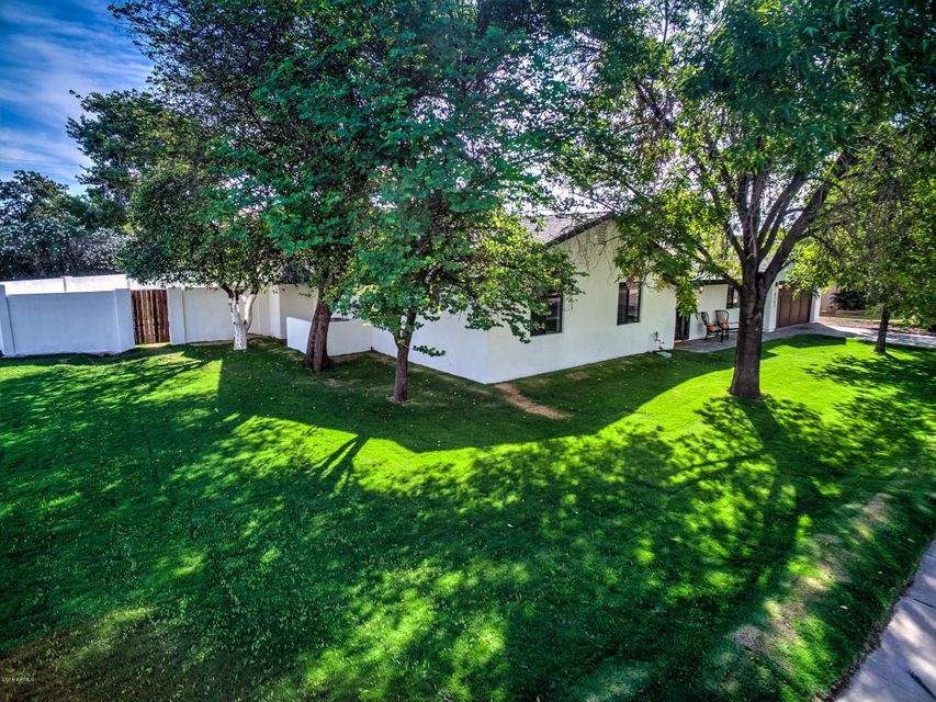 4747 N 34th Pl-300