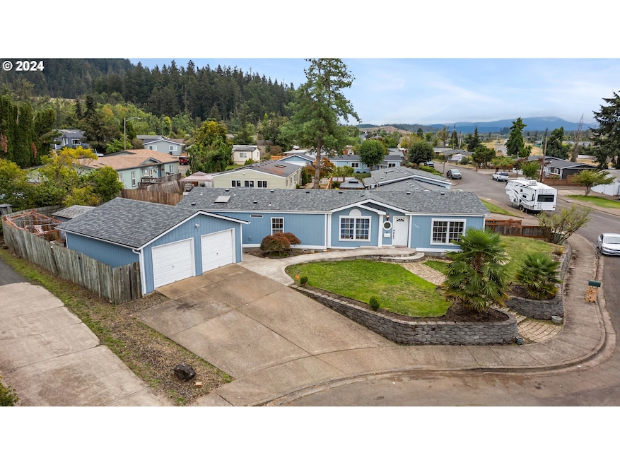 1083 S 59th St, Springfield, OR 97478 - photo 1