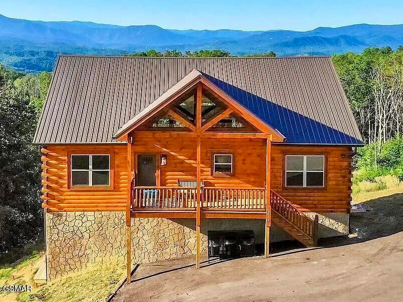 Sold $1,437,500 • Co-Listing Agent