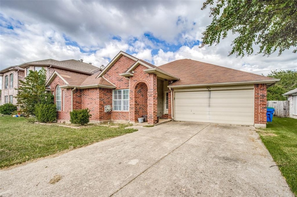 6105 Cypress Dr, Rowlett, TX 75089 - photo 1