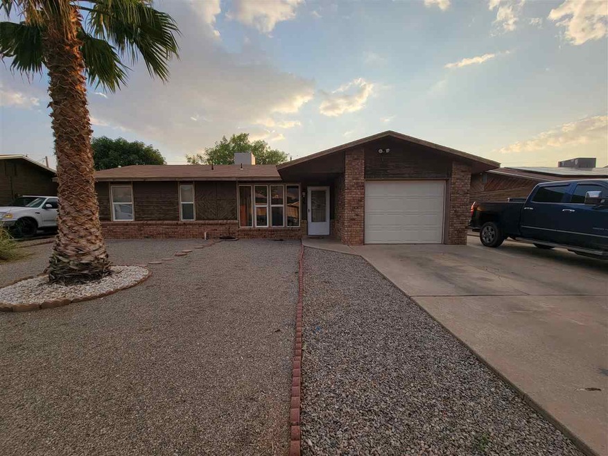 506 Plainview Dr, Alamogordo, NM 88310 - photo 1