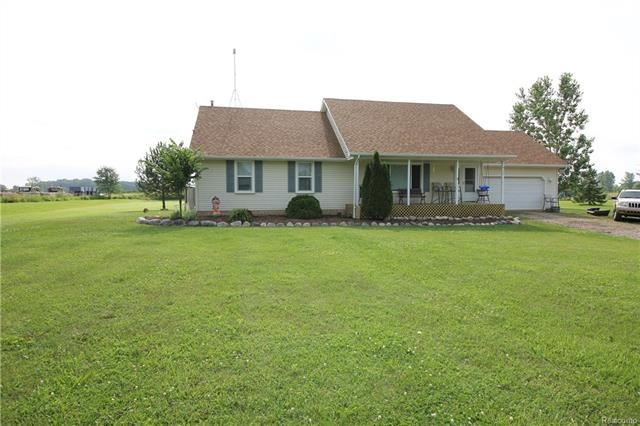 Front view of 900 Miller Road