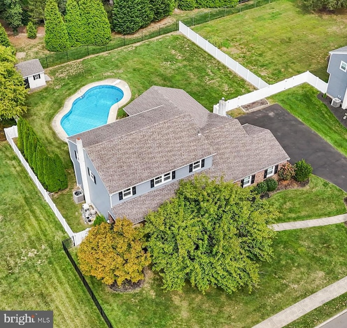 Pending $850,000 • Co-Listing Agent