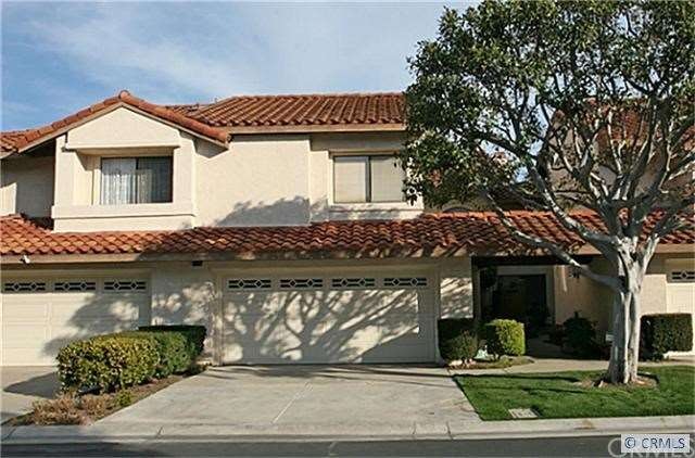 great exterior with driveway