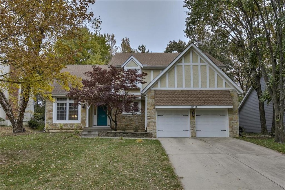 8115 Acuff Ln, Lenexa, KS 66215 - photo 1