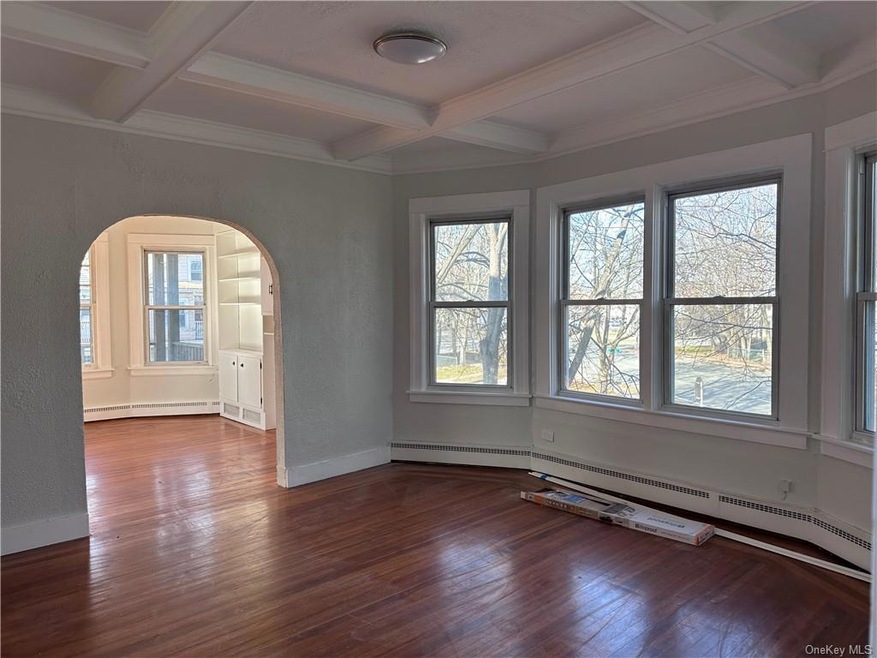 9 Lexington Ave unit 2, Poughkeepsie, NY 12601 - photo 1