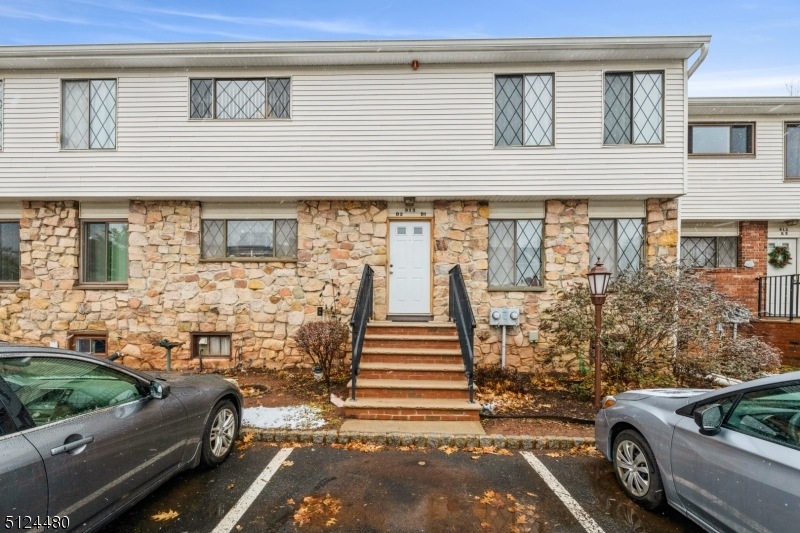 913 Merritt Dr unit D1, Hillsborough, NJ 08844 - photo 1