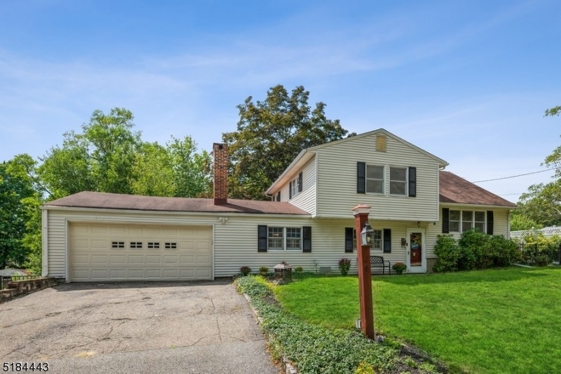 4 Phyllis St, Wharton, NJ 07885 - photo 1