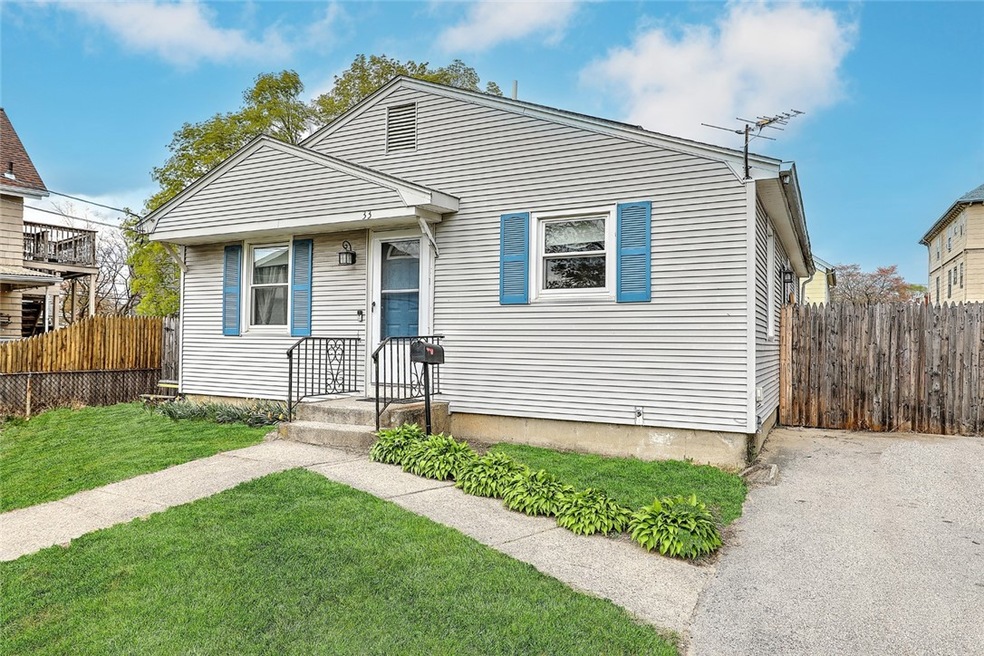 33 Burke St, Pawtucket, RI 02861 - photo 1