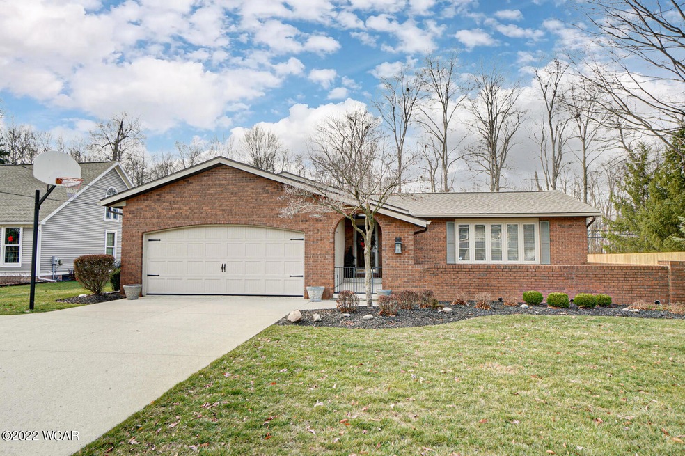 2521 Debbie Dr, Lima, OH 45807 - photo 1