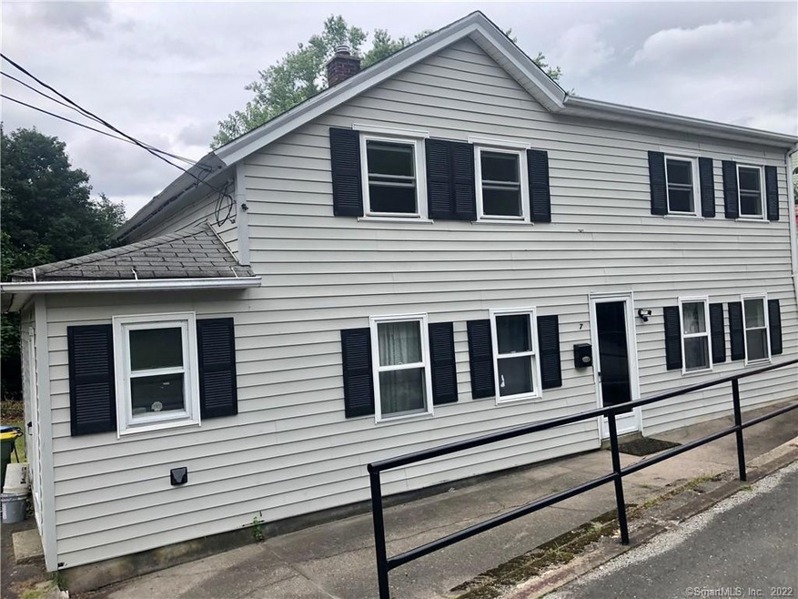 7 N Beacon St, Waterbury, CT 06704 - photo 1