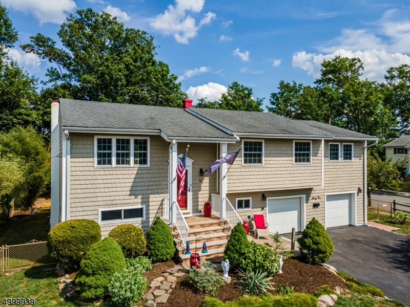 61 Fieldstone Dr, Somerville, NJ 08876 - photo 1