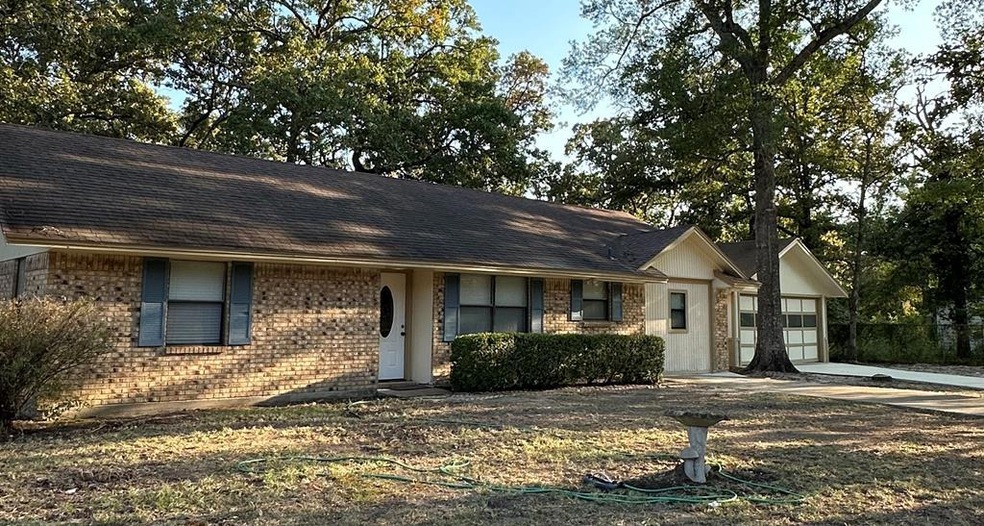 257 Bois d Arc St, Lufkin, TX 75904 - photo 1