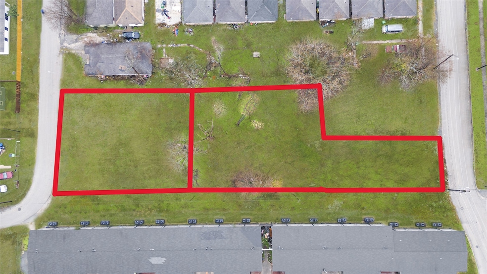 The additional 3 lots can be purchased along with