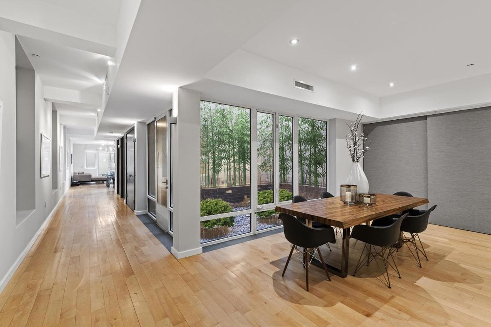 135 W 4th St unit ONEWEST, New York, NY 10012 - photo 1