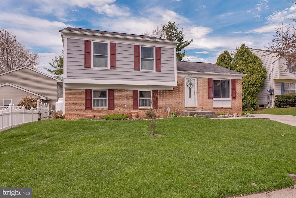 1518 Andover Ln, Frederick, MD 21702 - photo 1