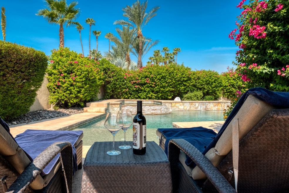 20 Via Palmira - Poolside Relaxation