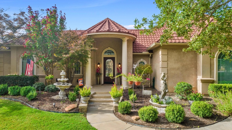 164 Brush Creek Dr, Azle, TX 76020 - photo 1