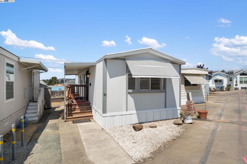 3998 Castro Valley Blvd unit SPC 27, Castro Valley, CA 94546 - photo 1