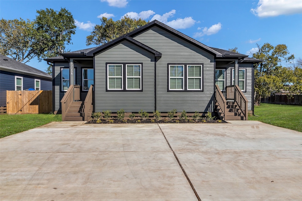 4905 Paula St unit A, Houston, TX 77033 - photo 1