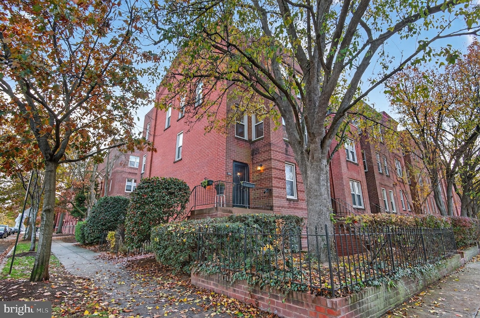 1493 A St NE unit 1493, Washington, DC 20002 - photo 1