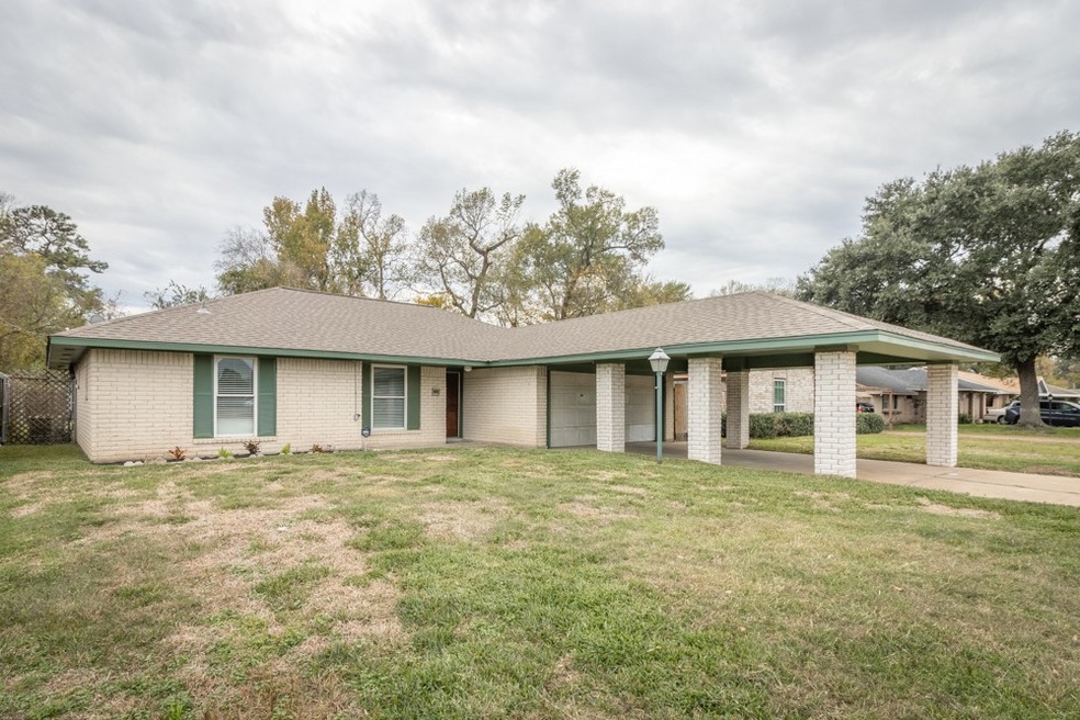 5802 Briarwick Ln, Houston, TX 77016 - photo 1