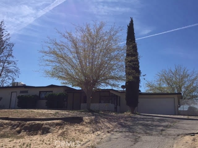 16317 Lorene Dr, Victorville, CA 92395 - photo 1