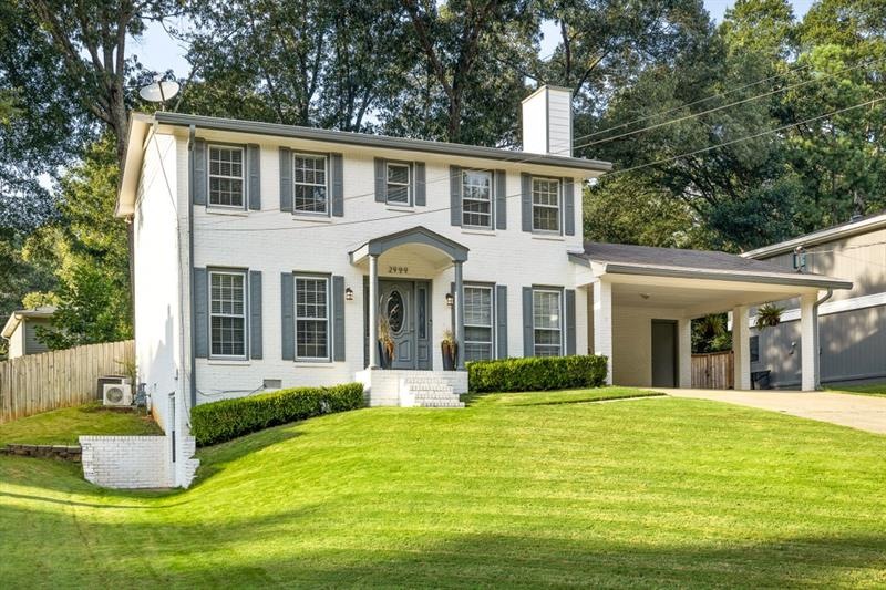 Welcome home to 2999 Windfield Circle!