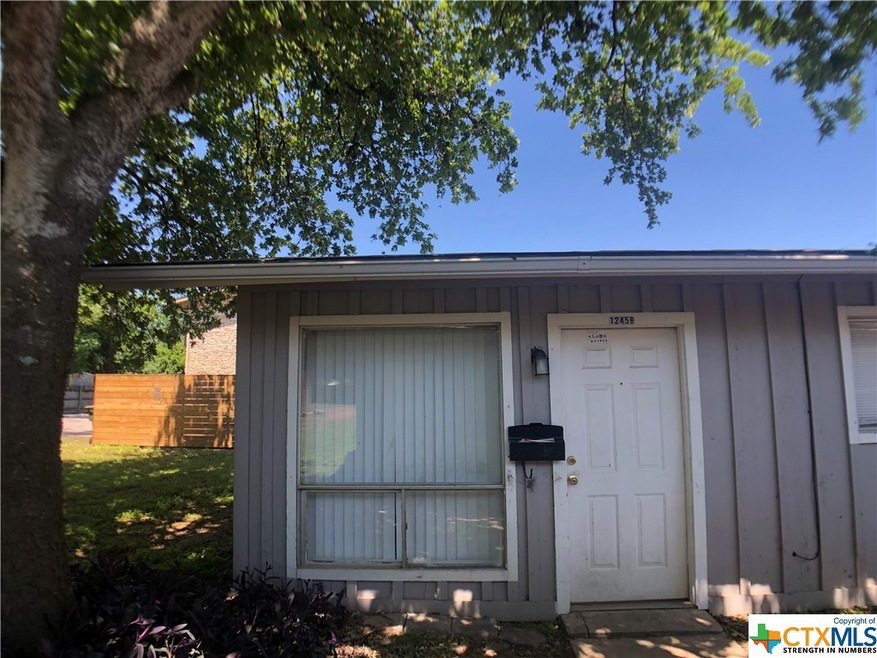 1245 N Lbj Dr unit B, San Marcos, TX 78666 - photo 1