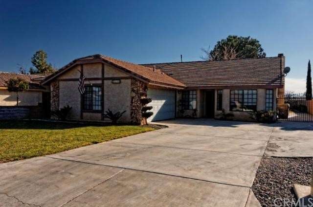 18085 Sunburst Rd, Victorville, CA 92392 - photo 1