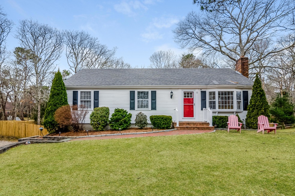 11 Ridgewood Dr, Yarmouth Port, MA 02675 - photo 1