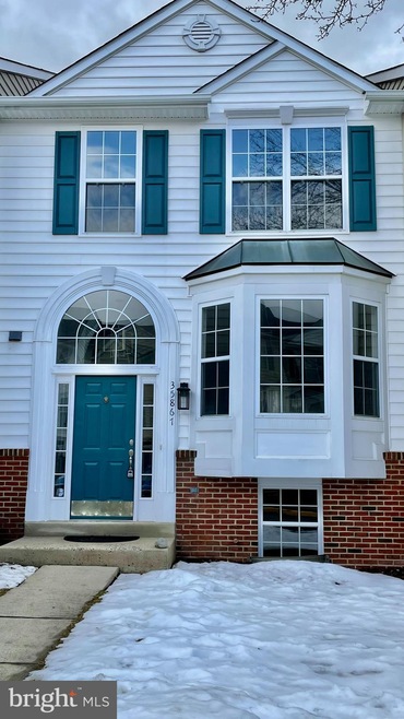 35867 Devon Park Square, Round Hill, VA 20141 - photo 1