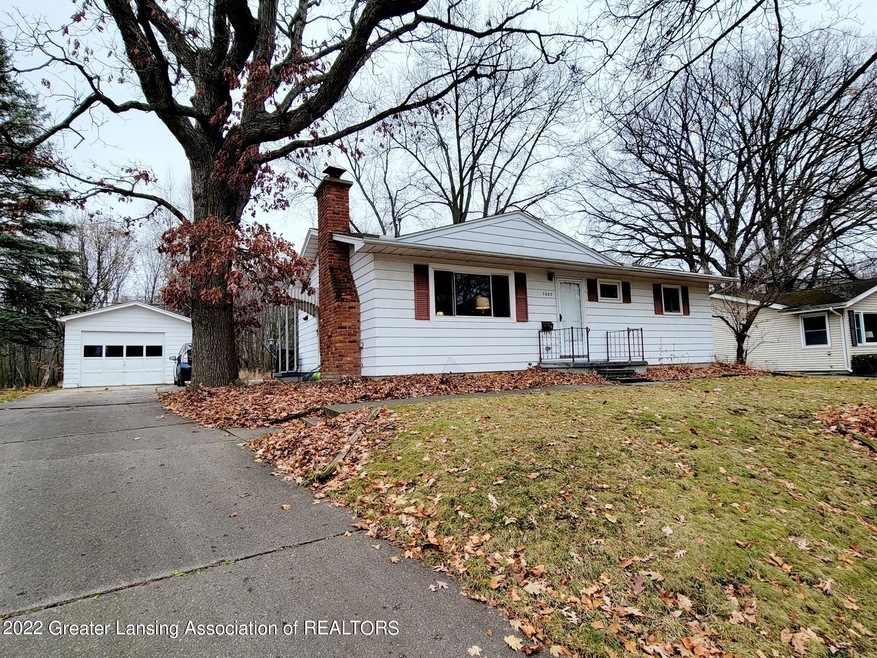 1605 S Holly Way, Lansing, MI 48910 - photo 1