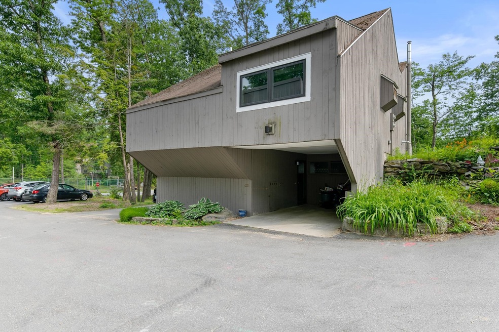 111 Coburn Ave unit 20C, Nashua, NH 03063 - photo 1