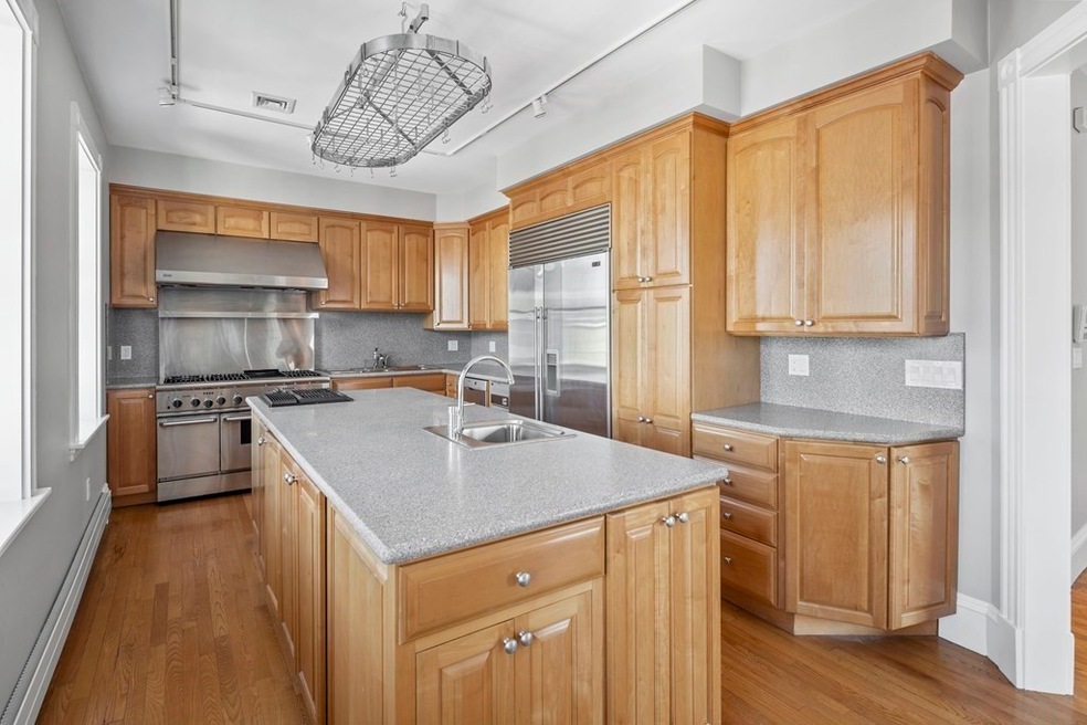 211 M St unit 2, Boston, MA 02127 - photo 1