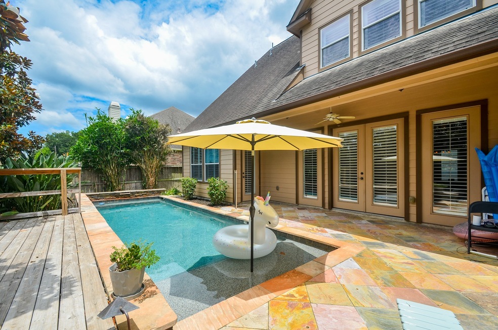 5107 W Jerad Dr, Houston, TX 77018 - photo 1