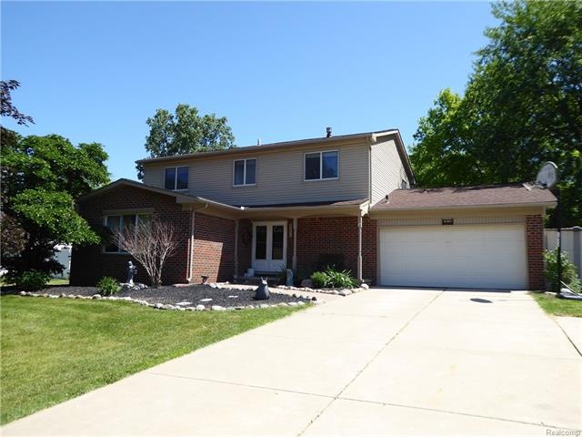 Welcome to 22626 Deerfield Rd., Novi