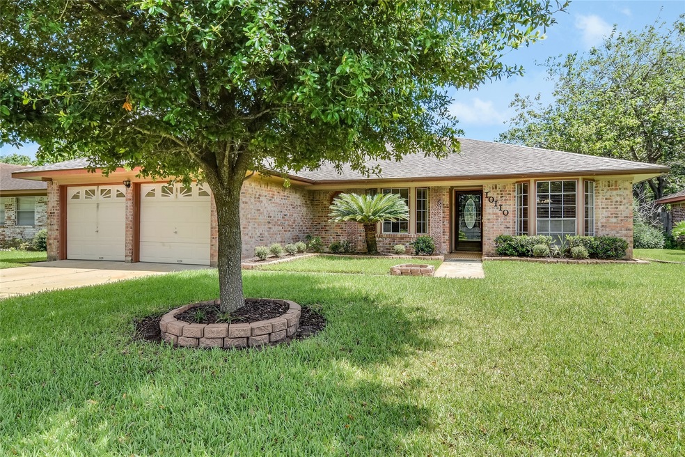 10110 Kirkdale Dr, Houston, TX 77089 - photo 1