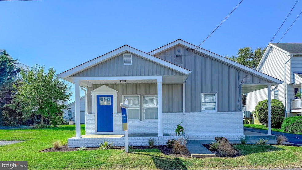 2806 Bay Dr, Sparrows Point, MD 21219 - photo 1